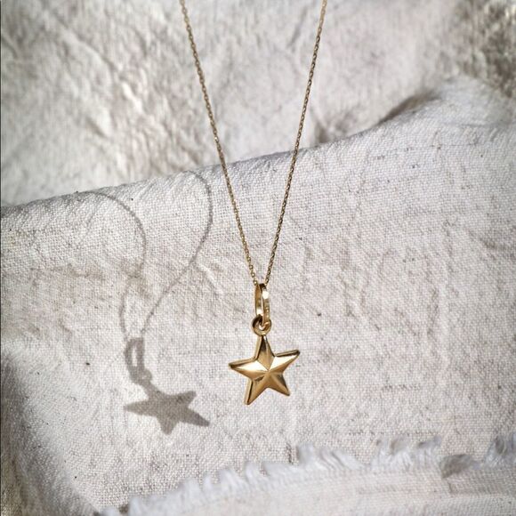 Star 14k solid gold pendant - Picture 4 of 4